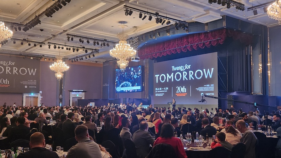 ▲ 대구광역시(이하 대구시)와 대구문화예술진흥원(이하 문예진흥원) 관광본부, 엑스코는 덴티스의 창립 20주년 기념 국제 의료산업 포럼과 연계하여 1000여 명에 달하는 다국적 산업시찰 관광객을 성공적으로 유치했다.ⓒ대구문화예술진흥원