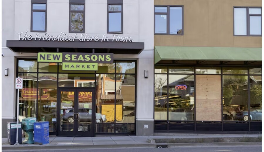 ▲ 오리건주 포틀랜드 북동부의 그랜트 파크 뉴시즌스 마켓ⓒ OPB