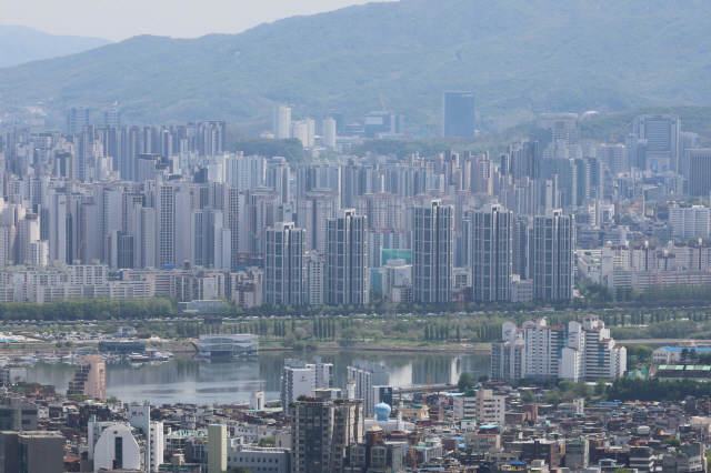 ▲ 남산에서 바라본 서울 시내 아파트 단지ⓒ연합뉴스