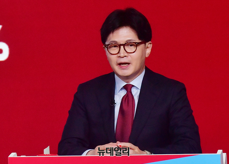▲ 한동훈 전 대표가 20일 오후 서울 강서구 ASSA아트홀에서 열린 국민의힘 제21대 대통령선거 1차 경선 B조 토론회에서 발언하고 있다. ⓒ정상윤 기자