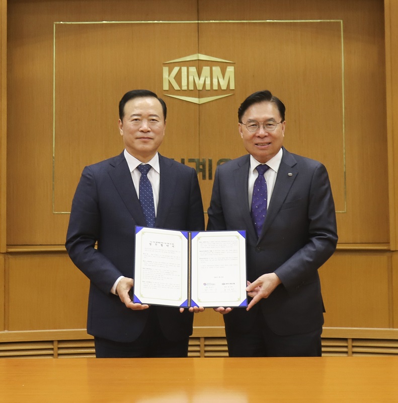 ▲ 한국가스안전공사 박경국 사장(왼쪽)과 한국기계연구원 류석현 원장은 수소산업 활성화를 위한 기술개발 및 실증을 위한 업무협역울 체결했다.ⓒ한국가스안전공사