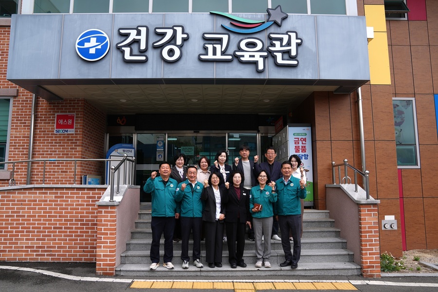 ▲ 영천시의회 행정문화복지전문위원회(위원장 배수예)는 시민 복지와 직결된 주요 현안 사업장을 방문하여 사업 추진 현황을 점검하고 향후 정책적 개선 방향을 모색하는 뜻깊은 시간을 마련했다.ⓒ영천시의회