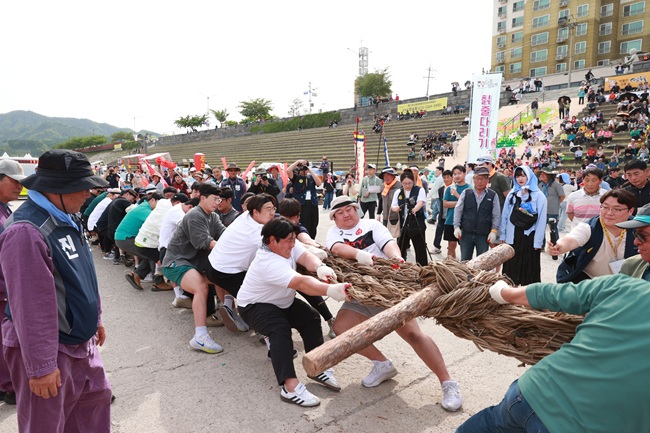 ▲ 조선 제6대 임금 단종의 고혼과 충신들의 넋을 기리는 '제58회 단종문화제'가 지난 25일부터 27일까지 3일간 영월군 전역에서 성황리에 열렸다. ⓒ영월군