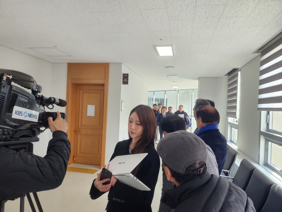 ▲ 지난달 19일 정동영 의원이 공직선거법 등 위반의 공소사실에 대한 선고를 받기 위해 전주지방법원 공판정에 출석하고 있다. ⓒ노재균 기자