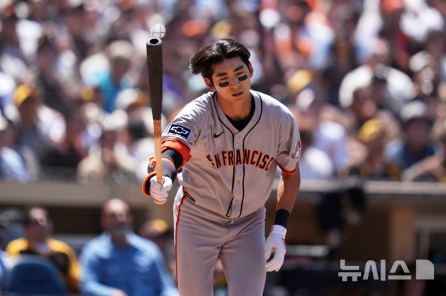 ▲ 이정후의 연속 안태 행진이 7경기에서 멈췄다. 콜로라도전 대타로 출전해 1타수 무안타를 기록했다.ⓒ뉴시스 제공