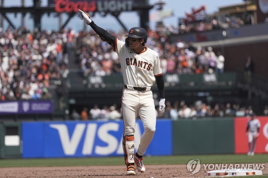 ▲ 샌프란시스코의 이정후가 콜로라도를 상대로 시즌 39안타를 기록했다. 지난 시즌 38안타를 넘어서는 개인 신기록이었다.ⓒ연합뉴스 제공