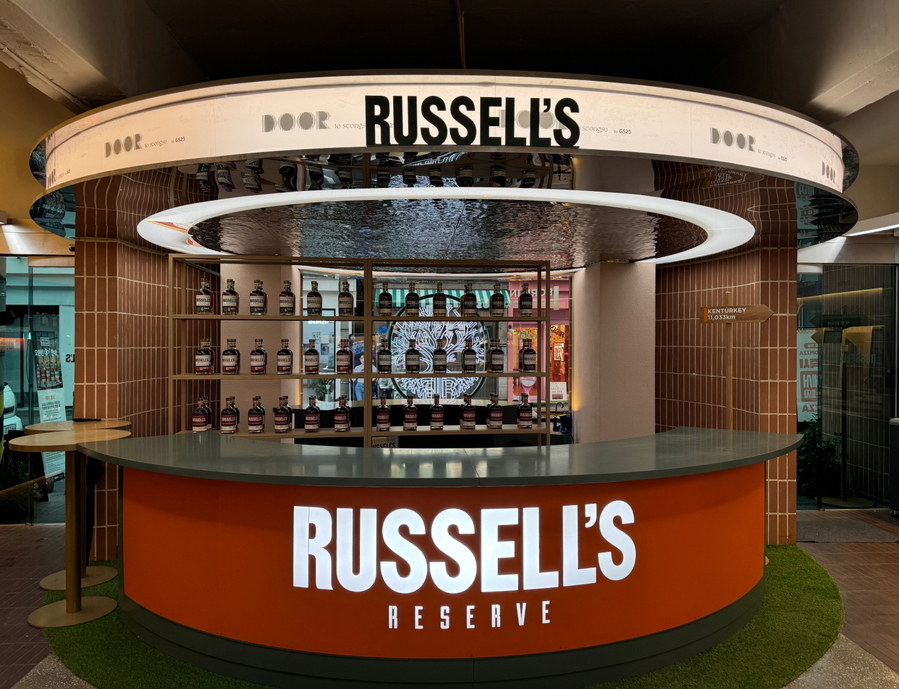 ▲ GS25도어투성수를 통해 국내외 최초로 진행된 '러셀 리저브' 팝업 스토어 이미지ⓒGS25