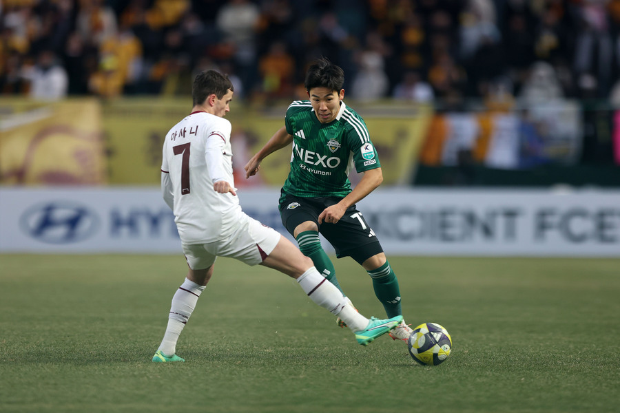 ▲ 오는 11일 광주월드컵경기장에서 광주와 전북의 K리그1 13라운드가 펼쳐진다.ⓒ한국프로축구연맹 제공