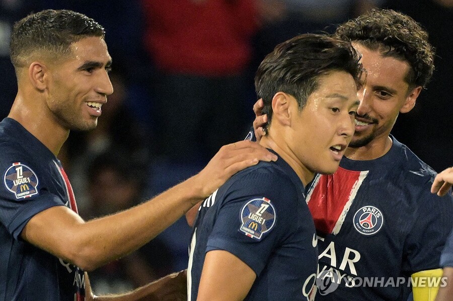 ▲ 잉글랜드 아스널이 PSG의 이강인 영입을 노리고 있다. 이강인은 최근 PSG 주전 경쟁에서 완전히 밀려났다.ⓒ연합뉴스 제공