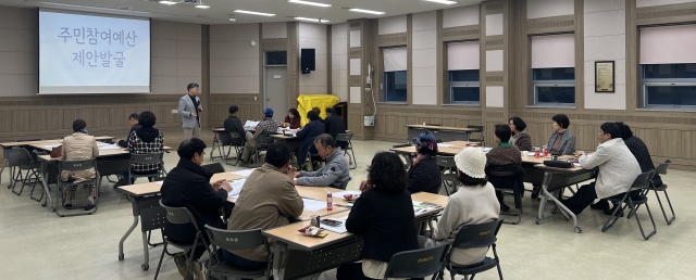 ▲ 주민참여예산 제안발굴 컨설팅 장면ⓒ평택시 제공