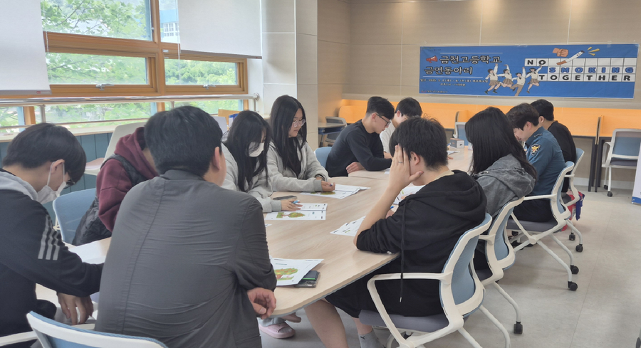 ▲ 청도군(군수 김하수)은 5월 8일부터 6월 19일까지 이서고등학교와 금천고등학교에서 청소년 흡연 예방을 위한 금연동아리를 학교별 주1회씩 총 12회 동안 운영한다.ⓒ청도군