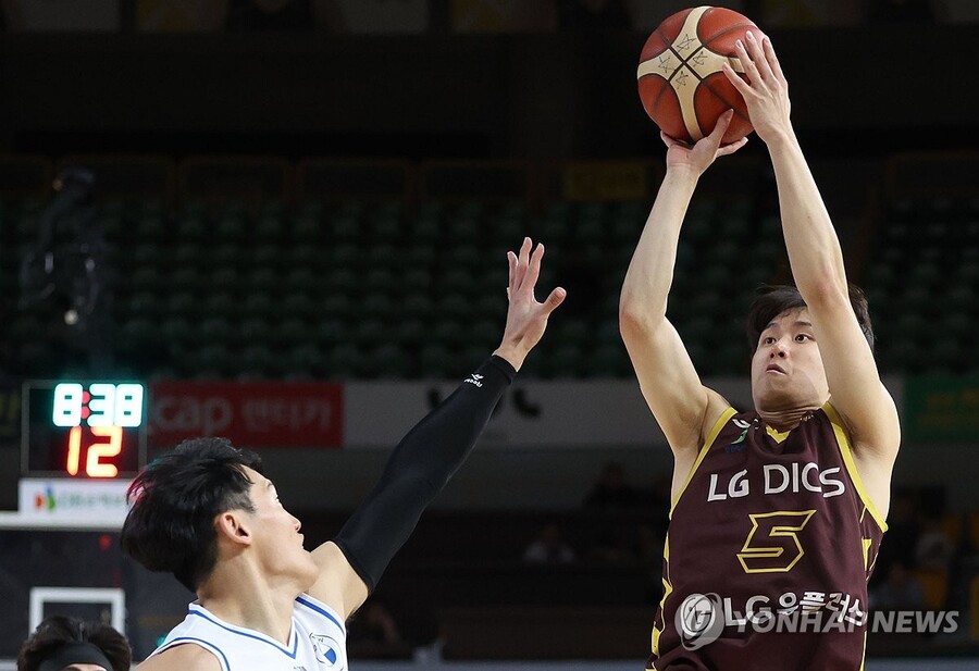 ▲ LG가 챔피언결정 3차전에서 SK에 승리하며 사상 첫 챔피언결정전 우승에 1승만을 남게놓게 됐다.ⓒ연합뉴스 제공