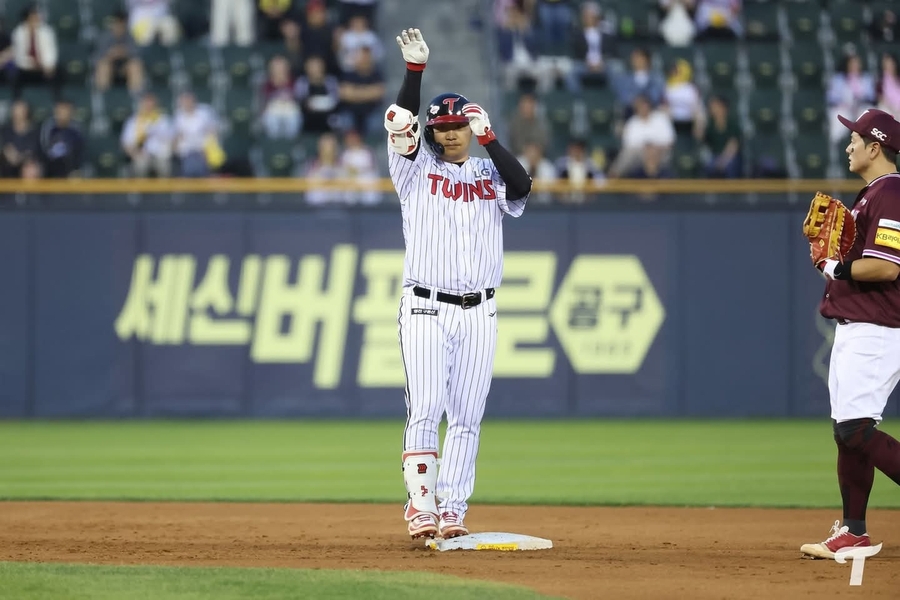 ▲ LG가 키움을 12-0으로 대파하며 KBO리그 단독 1위에 다시 올랐다.ⓒ연합뉴스 제공