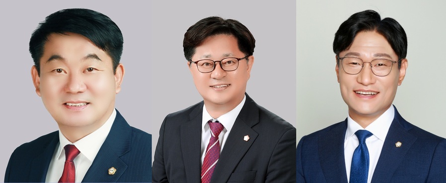 ▲ (왼쪽부터) 윤기현 의원, 김상호 의원, 이경원 의원.ⓒ경산시의회