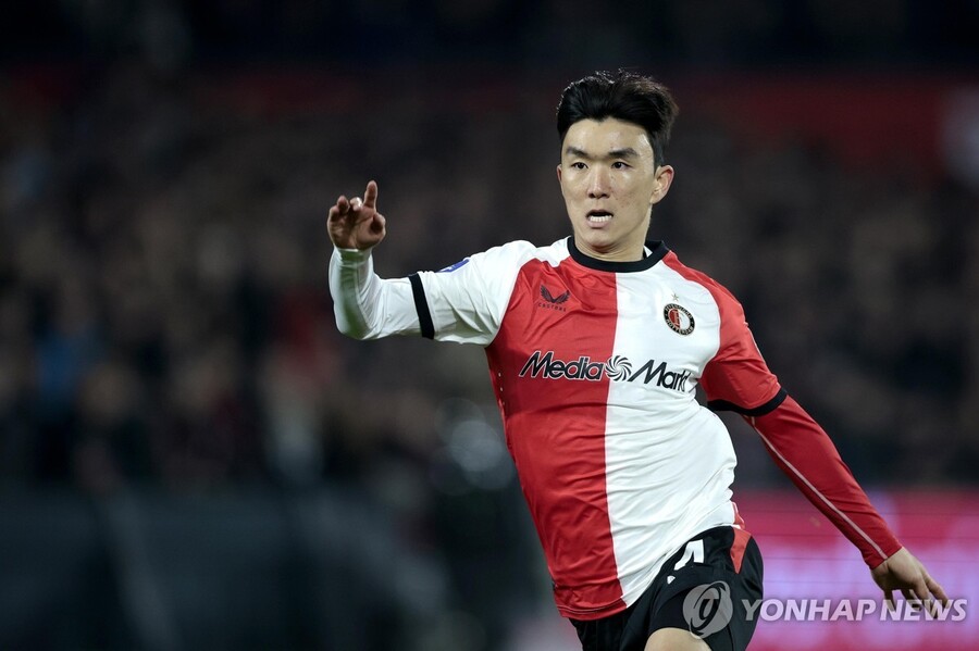 ▲ 황인범의 페예노르트가 리그 3위로 마무리 지으며, 다음 시즌 UCL 예선 출전권을 얻었다.ⓒ연합뉴스 제공