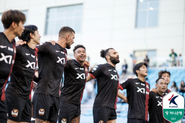 ▲ ACL2에서 UAE의 샤르자가 우승을 차지하면서 FC서울이 ACLE 본선행을 확정지었다.ⓒ한국프로축구연맹 제공
