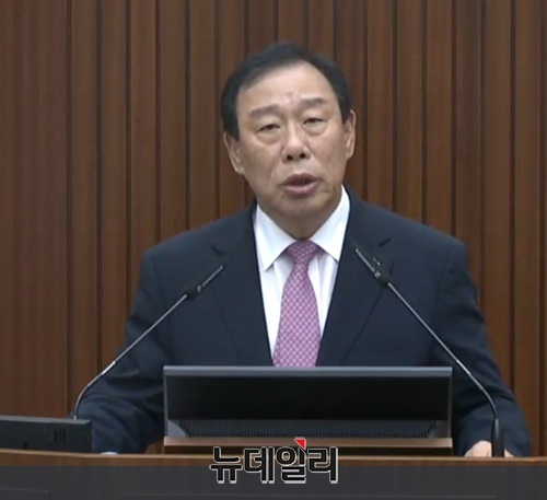 ▲ 최민호 세종시장이 20일 오전 제98회 세종시의회 정례회 제1차 본회의에서 시정연설을 하고 있다.ⓒ이길표 기자