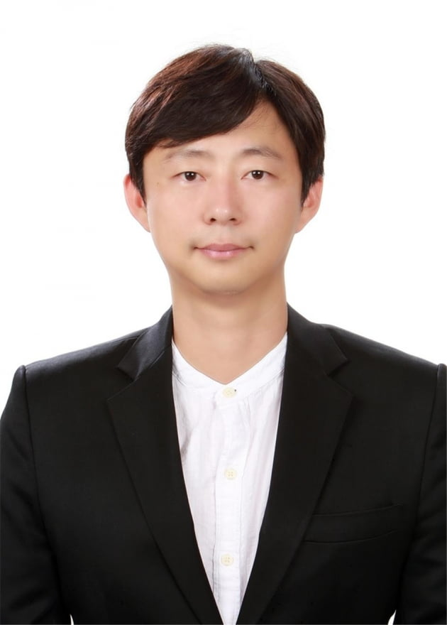 ▲ '미세먼지 스캐닝 라이다' 기술 개발과 실증 성공의 공로를 인정받아  '2025년 대한민국 적극행정 유공' 대통령 표창을 받은 김관철 차세대융합기술연구원 책임연구원. ⓒ차세대융합기술연구원 제공