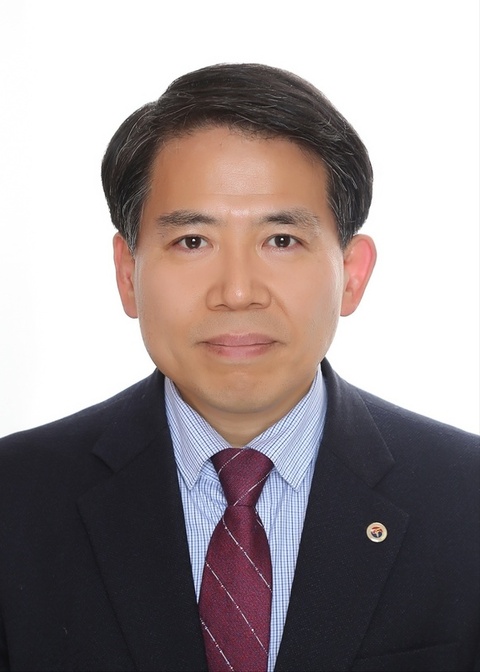 ▲ 이동욱 김문수 대선후보 캠프 중앙선거대책위원회 정책총괄본부 의료정책위원장(경기도의사회장)