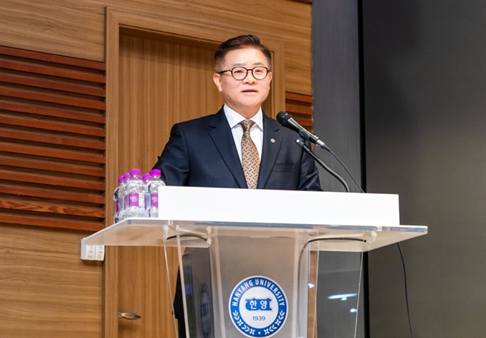 ▲ 인사말하는 이기정 총장.ⓒ한양대