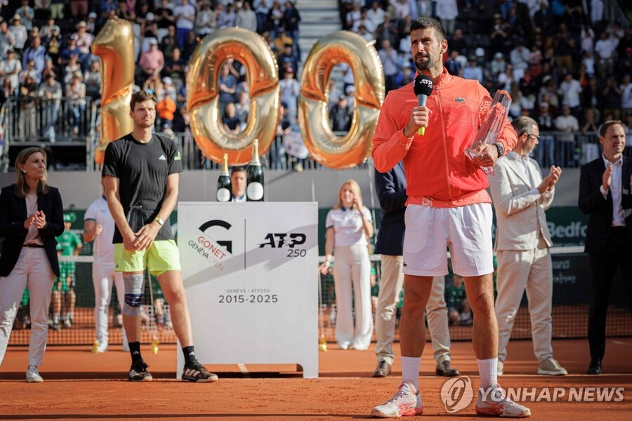 ▲ 제네바오픈에서 우승한 노박 조코비치가 통산 100번째 우승 영광을 안았다.ⓒ연합뉴스 제공