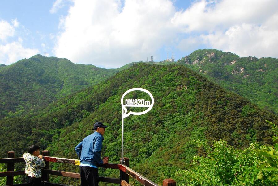 ▲ 신림봉 전망대.ⓒ진경수 山 애호가