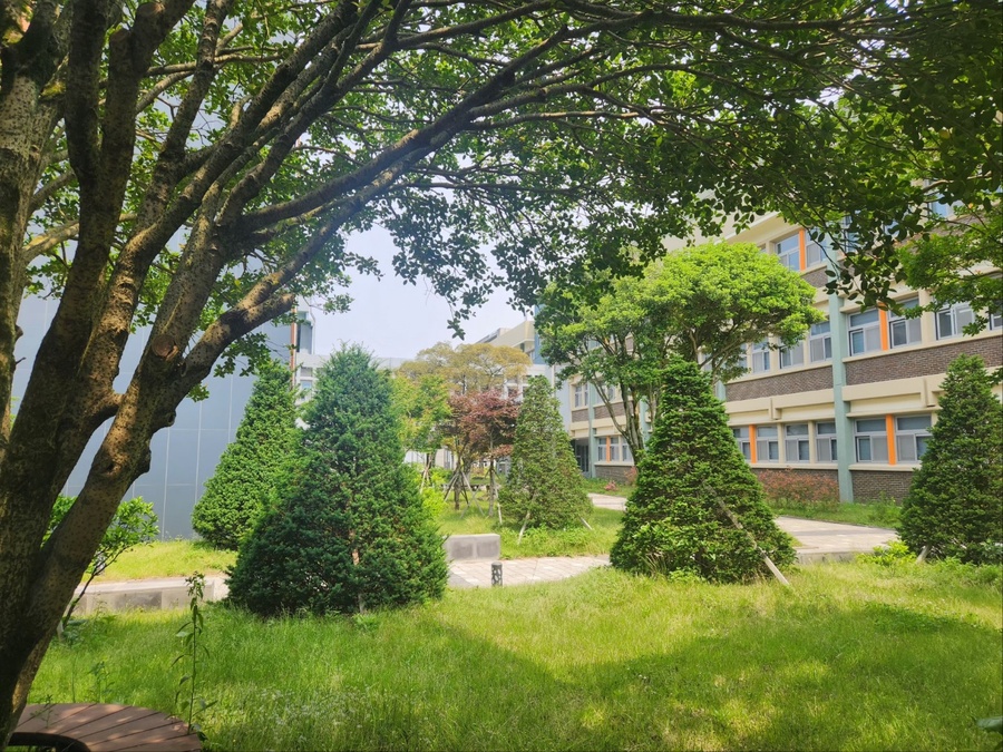 ▲ 제주대학교 사범대학 전경 ⓒ노재균 기자