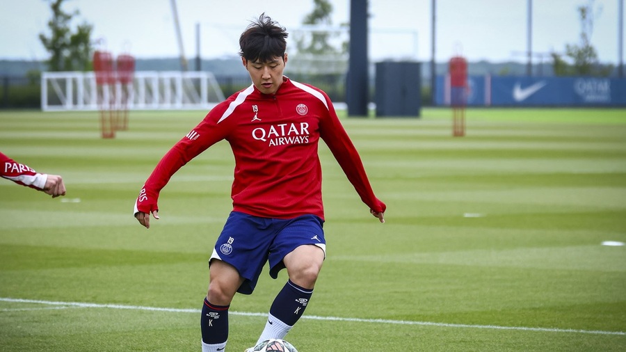 ▲ PSG 이강인이 인터 밀란과 UCL 결승을 앞두고 팀 정신을 강조했다.ⓒPSG 제공