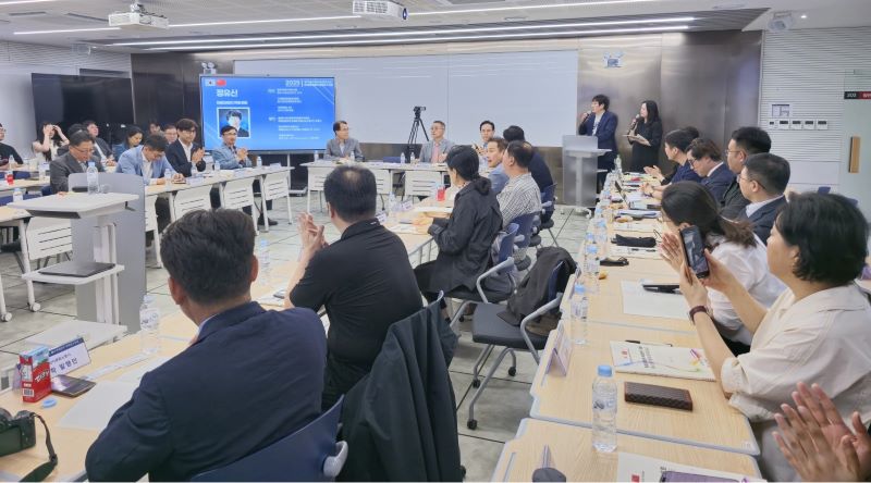 ▲ 호서대가 한중미래연구학회와 공동으로 ‘글로벌 스마트시티 한중경제협력 미래연구포럼’을 개최하고 있다.ⓒ호서대