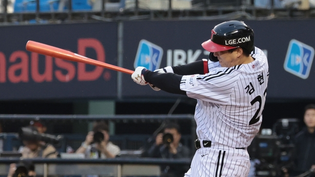 ▲ LG가 1위-2위 맞대결에서 한화를 꺾고 1위 독주 체제를 구축했다.ⓒ연합뉴스 제공