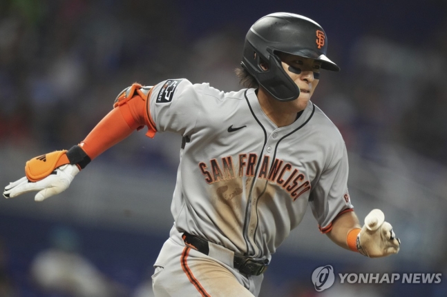 ▲ 샌프란시스코 이정후가 마미애미를 상대로 멀티 히트와 시즌 5호 도루에 성공했다.ⓒ연합뉴스 제공