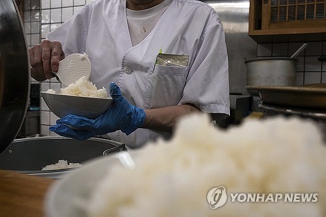 ▲ 일본의 한 식당. AP 연합뉴스 자료사진. ⓒ연합뉴스