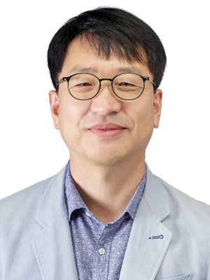 ▲ ‘순천향대 차세대 에너지 및 디스플레이 소재분석센터’를 운영하게 될 정순기 에너지공학과 교수.ⓒ순천향대