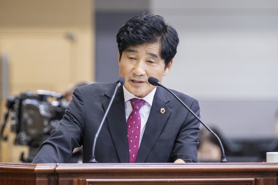 ▲ 최태림 경상북도의회 의원(의성1, 국민의힘)은 10일 열린 제356회 정례회 도정질문을 통해, 경북도의 산불 대응체계 전면 개편과 통합신공항 화물터미널 조성에 대한 구체적이고 명확한 이행계획 수립을 촉구했다.ⓒ경상북도의회