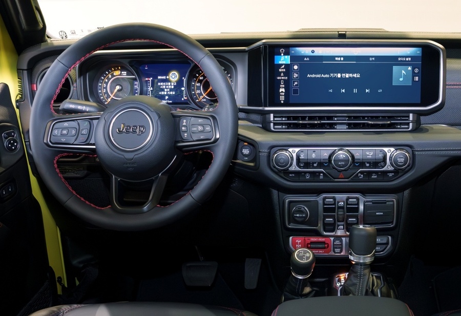 ▲ 랭글러 루비콘 실내 인테리어. ⓒ스텔란티스코리아