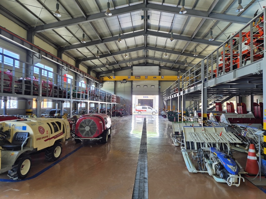 ▲ 경상북도는 2025년도 제1회 정부추경예산으로 ‘산불특별재난지역 임대농기계 구입 지원사업’에 국비 24억 원을 확보해 사업비 48억 원(국비 24, 도비 12, 시군비 12)을 산불 피해시군(안동, 의성, 청송, 영양, 영덕)에 신속 지원한다.ⓒ경북도