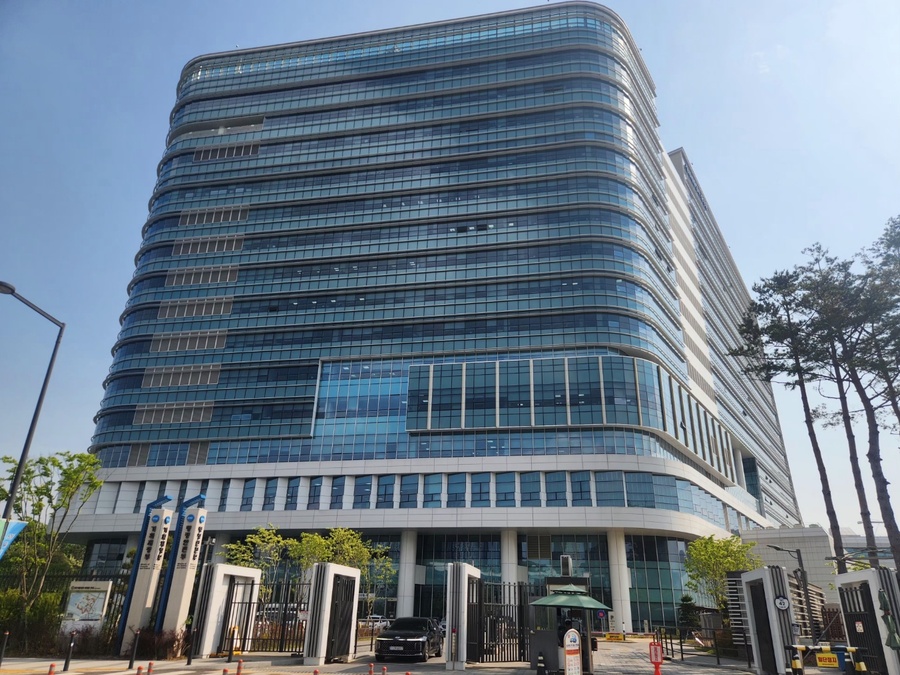 ▲ 정부세종청사 중앙동에 소재한 행정안전부 전경 ⓒ노재균 기자