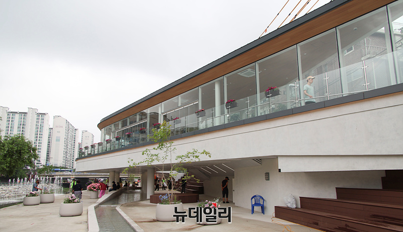 [포토] <b>우이천 수변활력거점</b> 개장