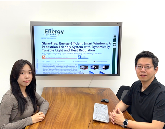 ▲ 조회정 제1저자, 문홍철 교수(왼쪽부터).ⓒKAIST