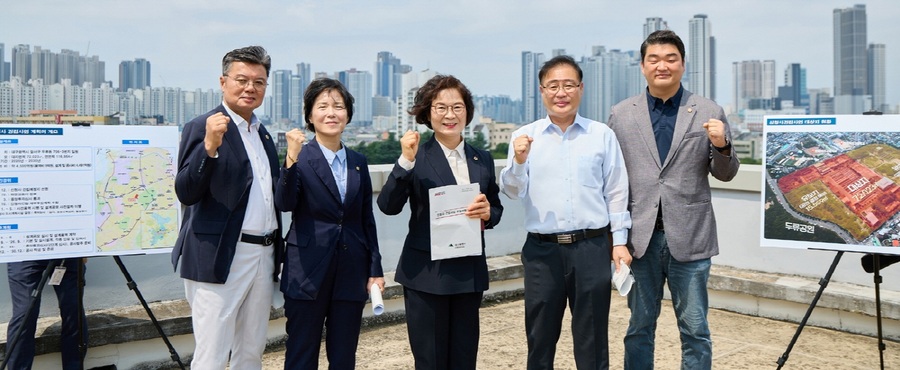 ▲ 대구시의회 기획행정위원회(위원장 윤영애)는 제317회 정례회 기간 중인 6월 17일, 대구광역시 신청사 건립예정지를 방문해 설계공모 추진현황 및 향후 건립계획에 대해 점검했다.ⓒ대구시의회