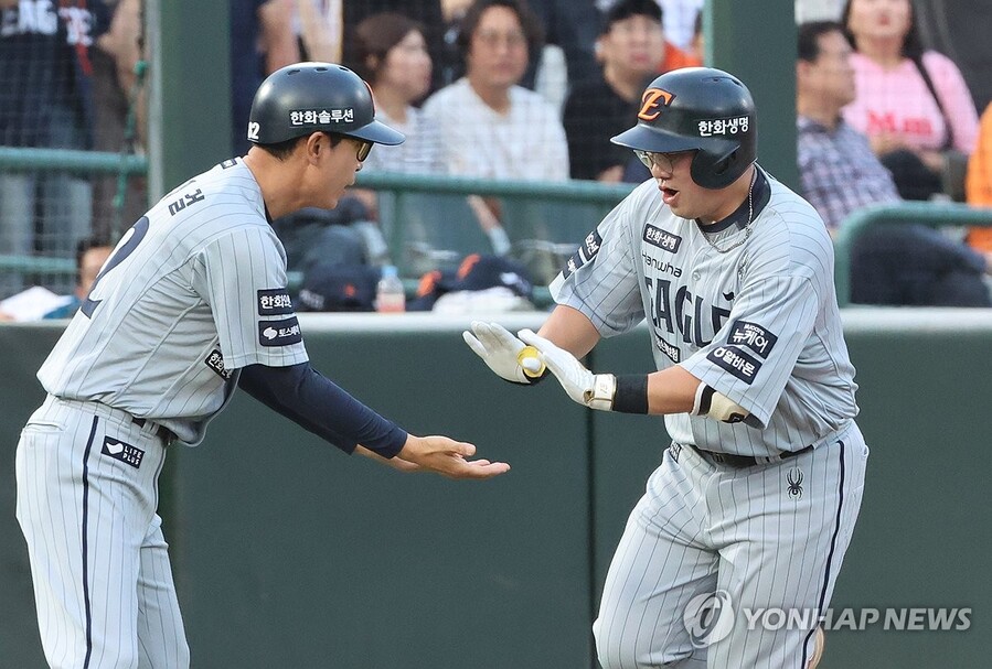 ▲ 한화가 롯데를 6-0으로 완파하며 리드 단독 1위를 질주했다. 2위 LG와 1.5경기 차로 벌렸다.ⓒ연합뉴스 제공