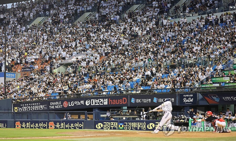 ▲ 올 시즌 KOB리그가 350경기 만에 관중 600만명을 돌파했다.ⓒ연합뉴스 제공