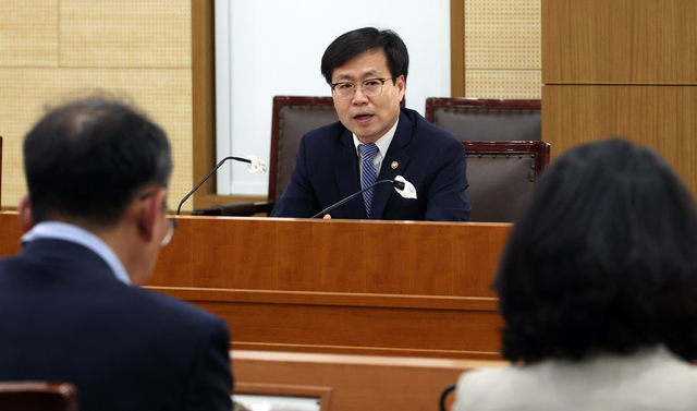 ▲ 여한구 산업통상자원부 통상교섭본부장이 16일 세종시 정부세종청사에서 열린 대미 협상 TF 킥오프 회의에서 모두발언을 하고 있다. 2025.06.16. ⓒ뉴시스