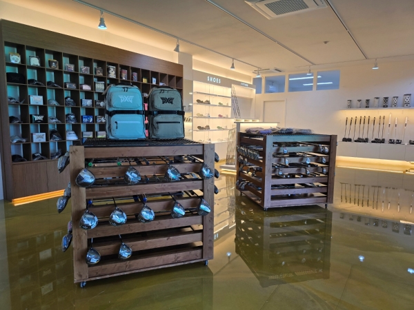 ▲ 2층에 위치한 빅스 골프샵ⓒ최신혜 기자