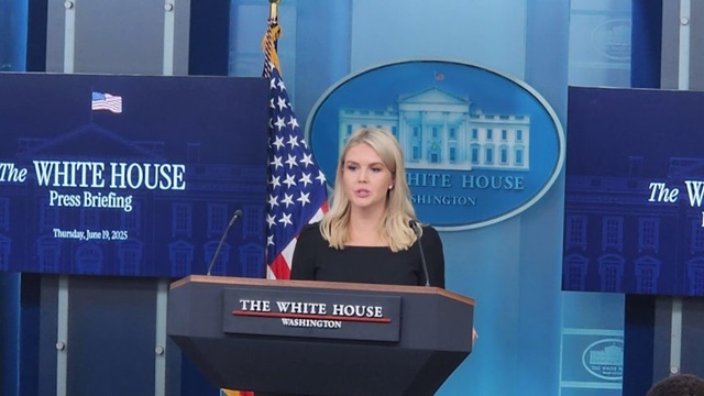 ▲ 브리핑하는 캐롤라인 레빗 백악관 대변인. 250619 ⓒ연합뉴스