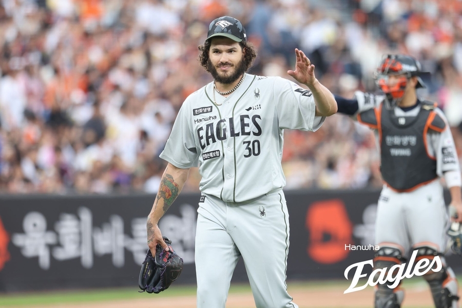 ▲ 폰세가 역투를 펼친 한화가 키움을 잡고 리그 1위를 고수했다.ⓒ한화 이글스 제공