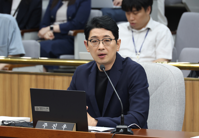 ▲ 지난 18일 서울 여의도 국회에서 열린 정무위원회의 국무총리(김민석) 임명동의에 관한 인사청문특별위원회 제1차 전체회의에서 주진우 국민의힘 의원이 발언하고 있다. ⓒ뉴시스