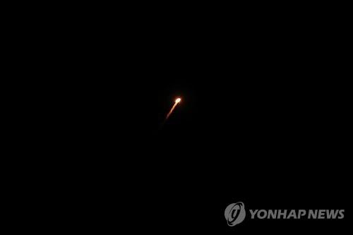 ▲ 카타르 상공의 요격 미사일. /알우데이드 로이터=연합뉴스