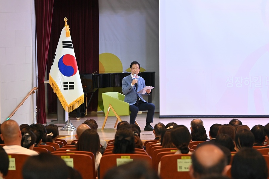 ▲ 임종식 교육감은 “학생, 학부모, 선생님, 지역민 모두가 행복하도록 지속 가능한 지역과 학교를 함께 만들어가겠다”라고 말했다.ⓒ경북교육청