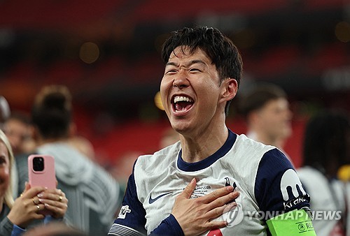 ▲ 손흥민의 레버쿠젠 이적설이 나온 가운데 레버쿠젠이 미국 대표팀 공격수 틸만에 관심이 있다는 보도가 나왔다.ⓒ연합뉴스 제공